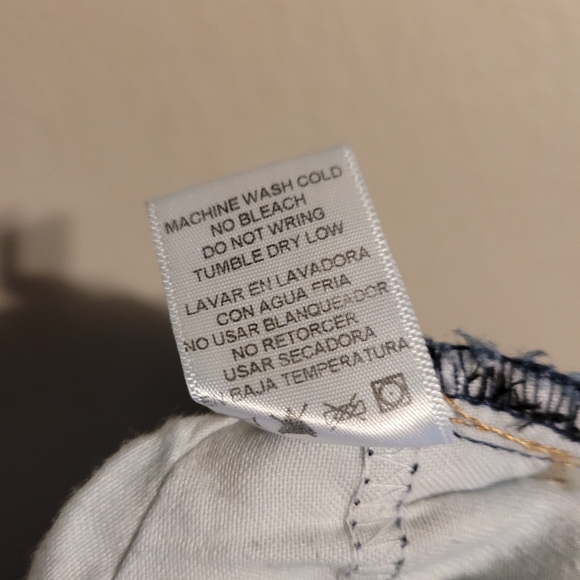 GJG Denim Distressed Jeans - Picture 16 of 16